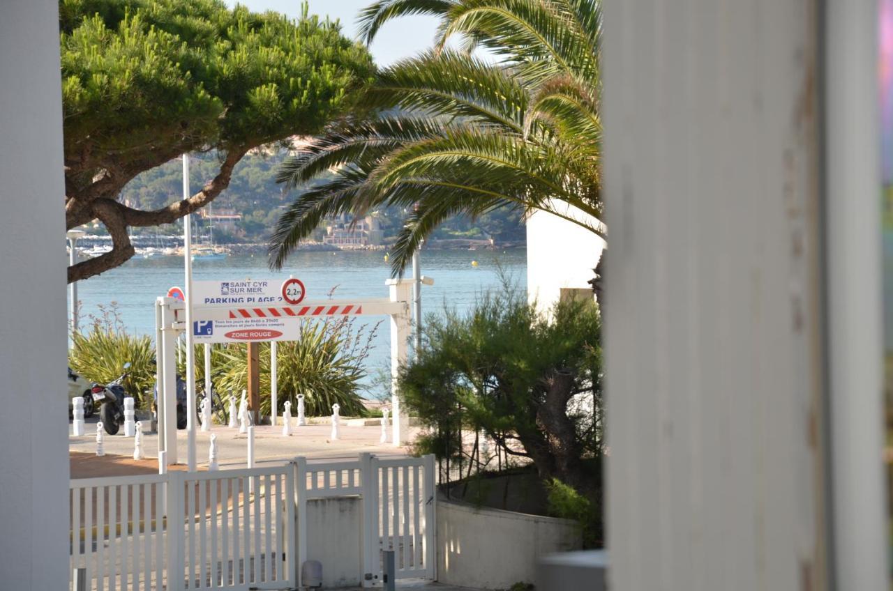 Ferienwohnung Les Pieds Dans L'Eau Saint-Cyr-sur-Mer Exterior foto